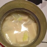 高野豆腐入り豆乳味噌スープ。